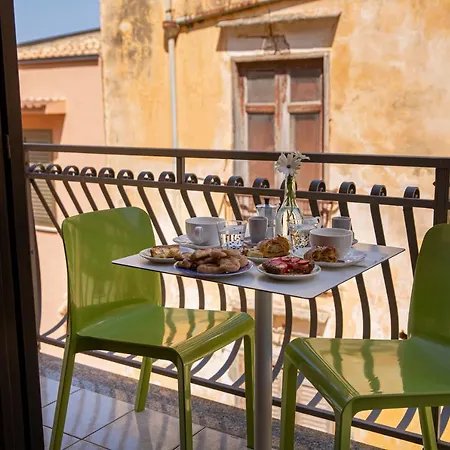 Ciatu Me' Scirocco Apartament *
